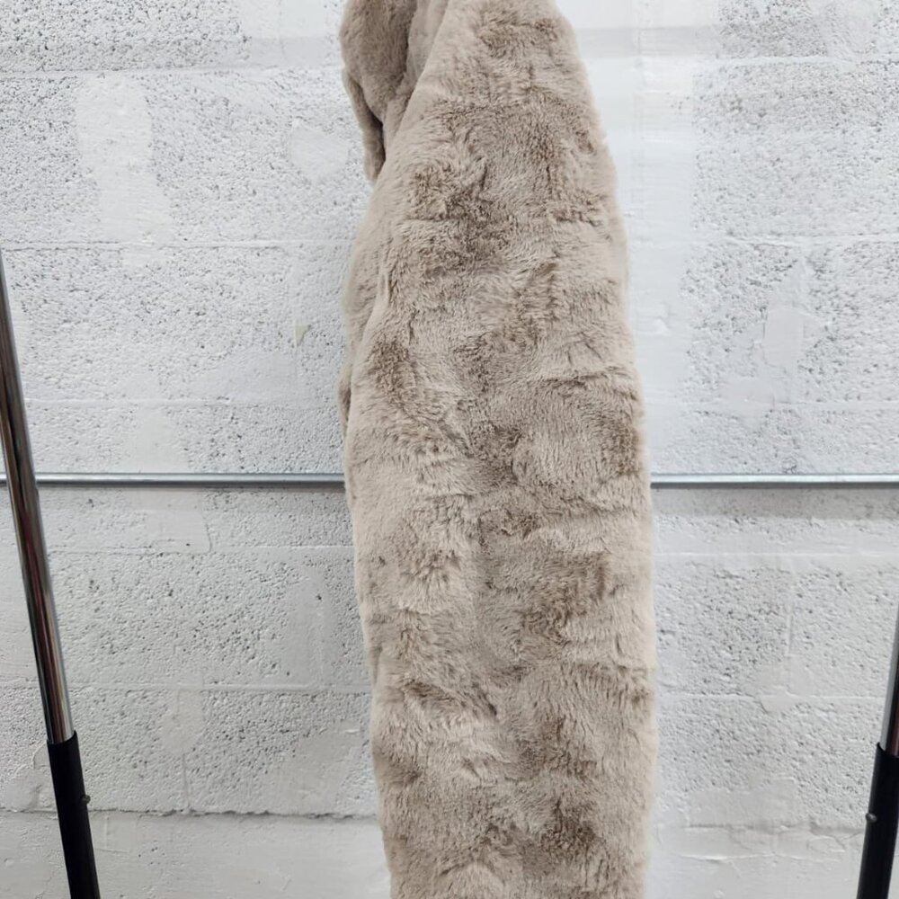 NWT Nicole Miller Reversible Faux Fur Puffer Jacket Tan Size Small - Picture 14 of 16